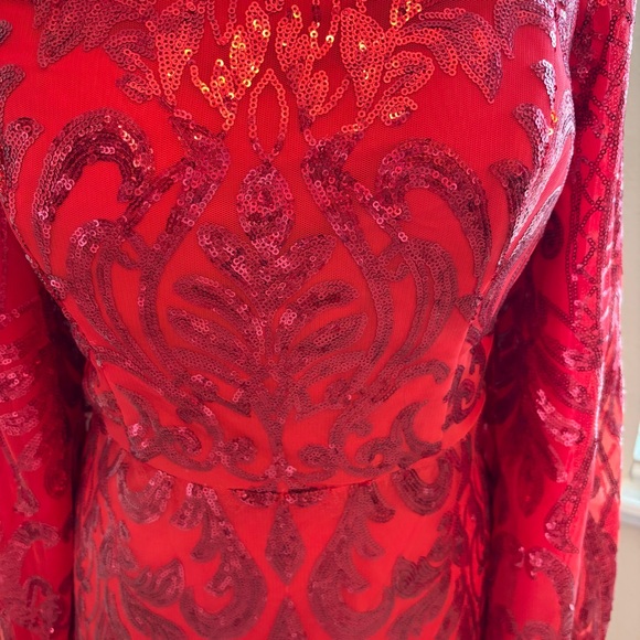 NWOT Long Red Dress with Sequins Long Sleeve Size L/14 - Picture 5 of 11